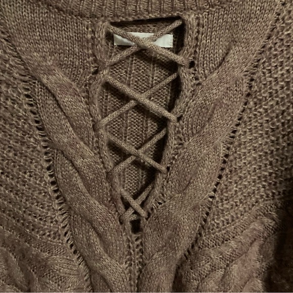 👚(bundle 4 items w/👚for $16) Dusty rose sweater - Picture 4 of 9